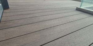 Террасная доска ДПК Bamberg Solid Brazilian Walnut (фотоотзыв, балкон) (6)
