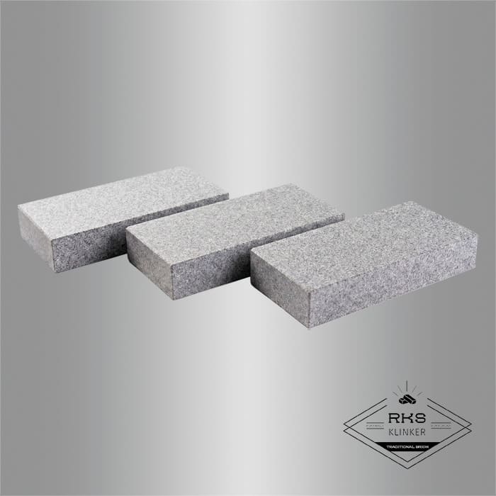 Гранитная брусчатка RKS SLATE Сильвер Пёрл, пиленая 200х100 мм в Волгограде