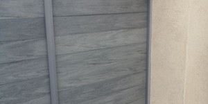 Заборная доска ДПК Bamberg Universal Board English Barnwood фото забора из дпк серого цвета (1)