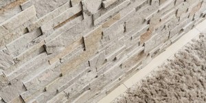 Бежевые каменные стены в интерьере 3D панели RKS SLATE Кварцит Beige Slate купить (3)