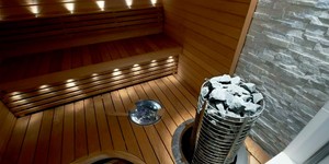 Белый камень за печь в бане купить 3D панели RKS SLATE Кварцит White Quartz Classic готовый результат на фото (3)