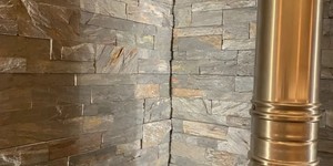Натуральный камень для отделки стены за печкой в бане и сауне 3D панели Сланец RKS Slate Rustic Rockface готовый проект фото (2)