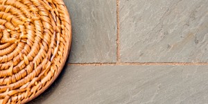 Плитка из песчаника RKS SLATE Belgian Grey для интерьера и экстерьера (2)