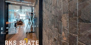 Стены под скалу купить камень Сланец черный RKS SLATE Black Mushroom фото интерьера (2)